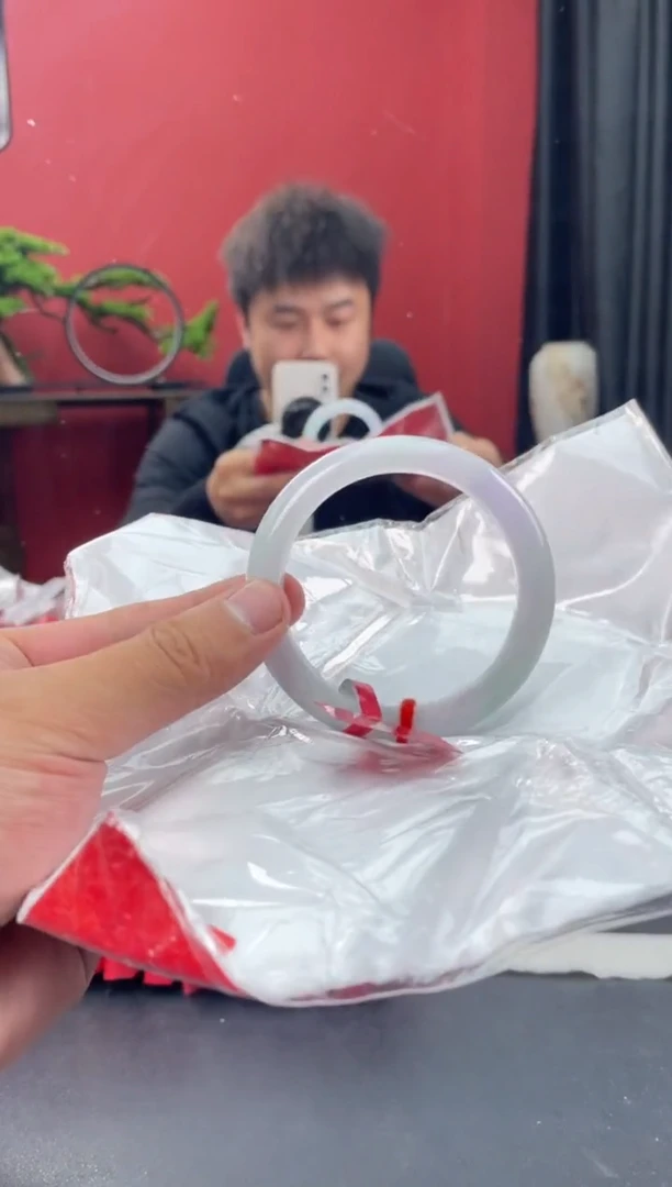 未镶嵌手镯翡翠10