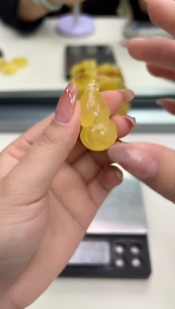 裸石琥珀未镶嵌琥珀蜜蜡吊坠