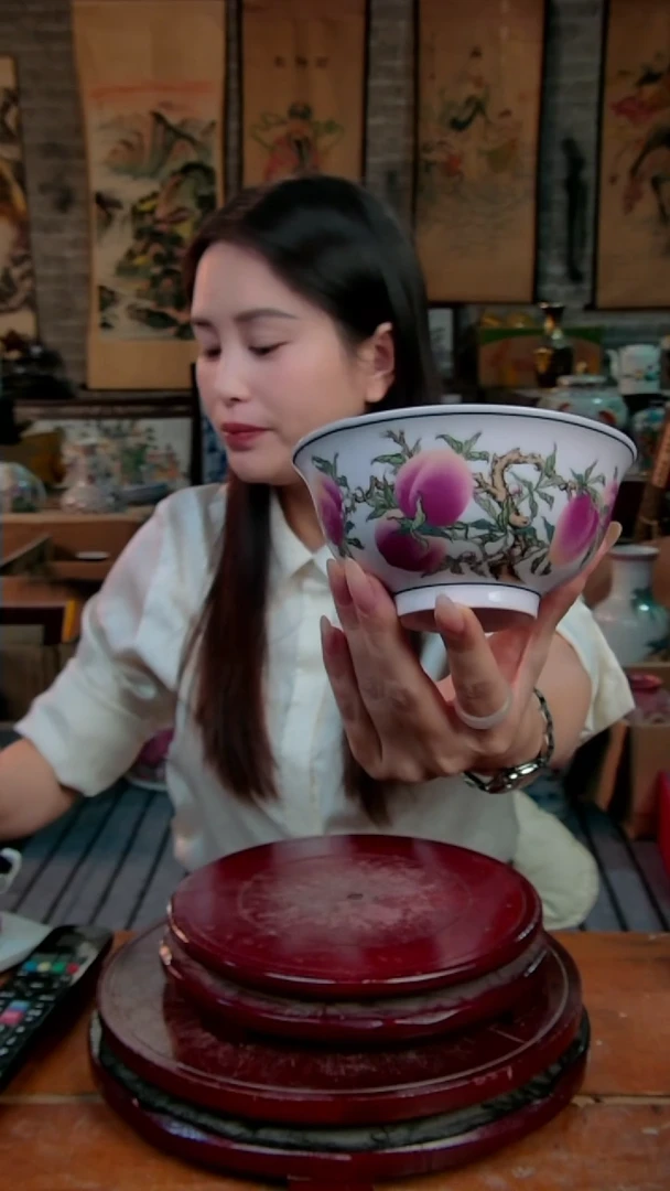 摆件陶景德镇陶瓷摆件稀土寿桃米饭碗