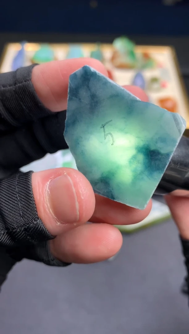 【闪购商品】定制翡翠未镶嵌