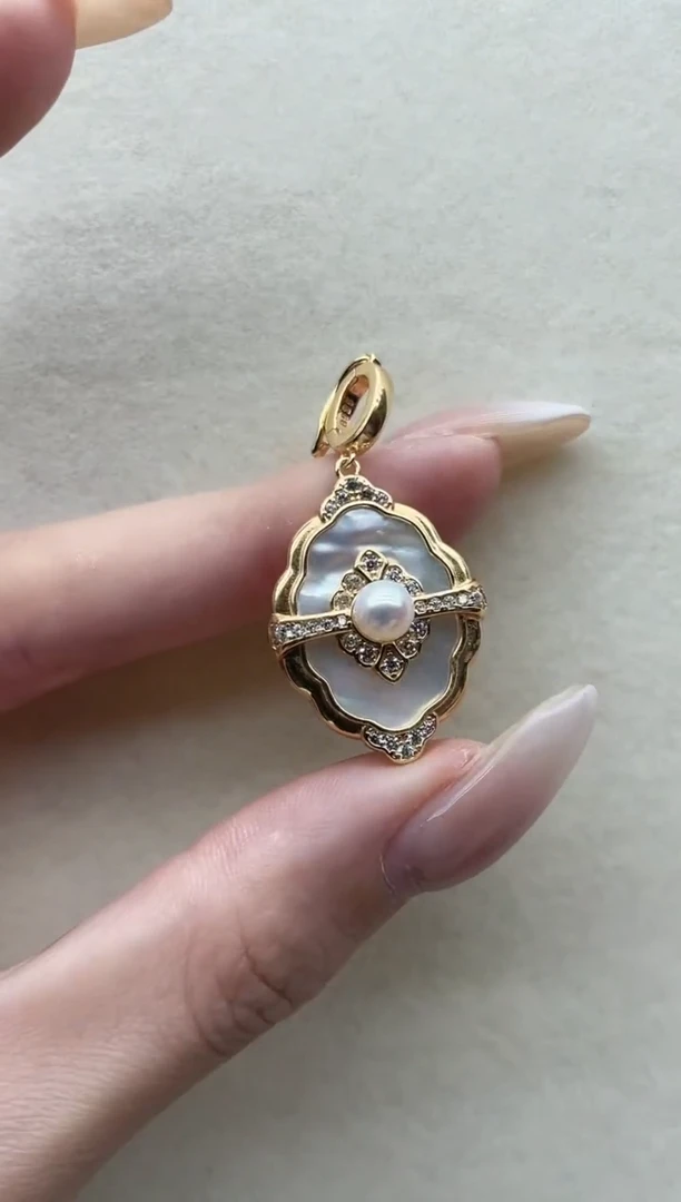 银S925镶嵌淡水珍珠吊坠40