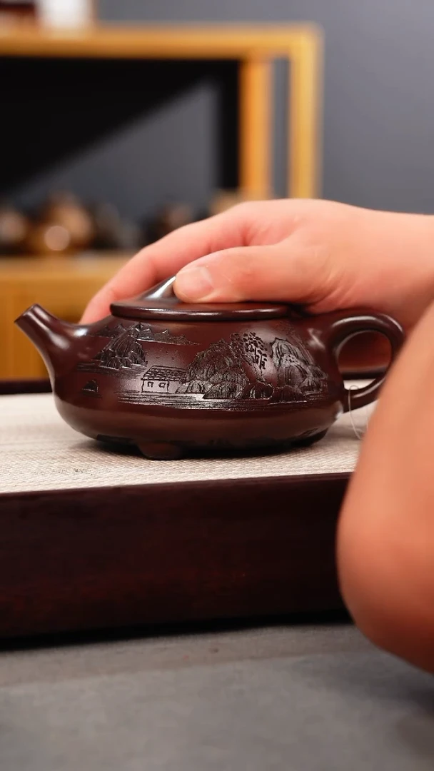 茶壶紫砂石红 景舟石瓢 观山