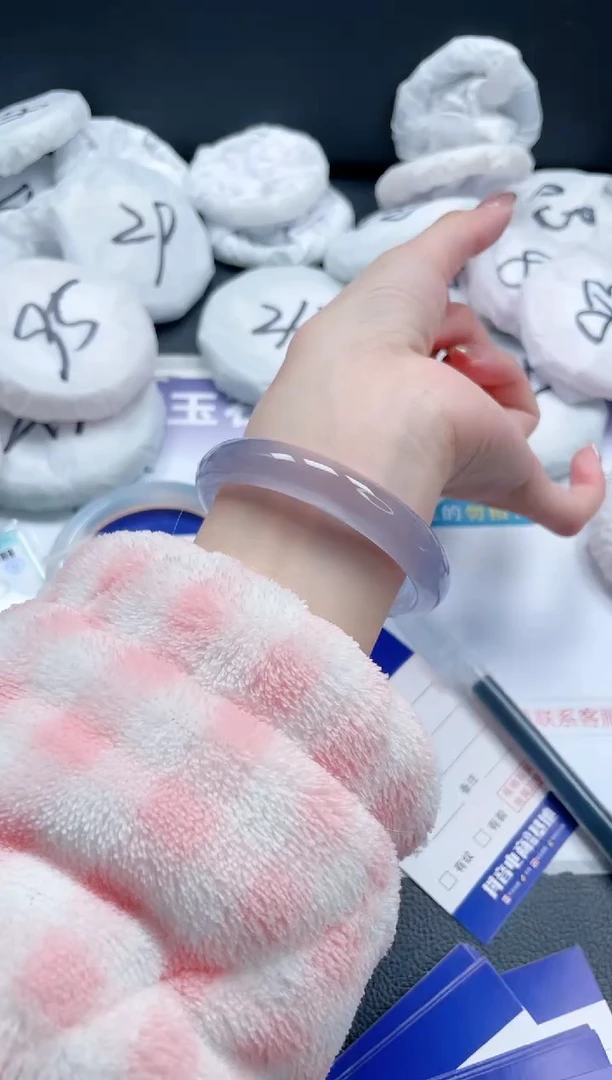 【闪购商品】石英质玉手镯未镶嵌 10J114-56