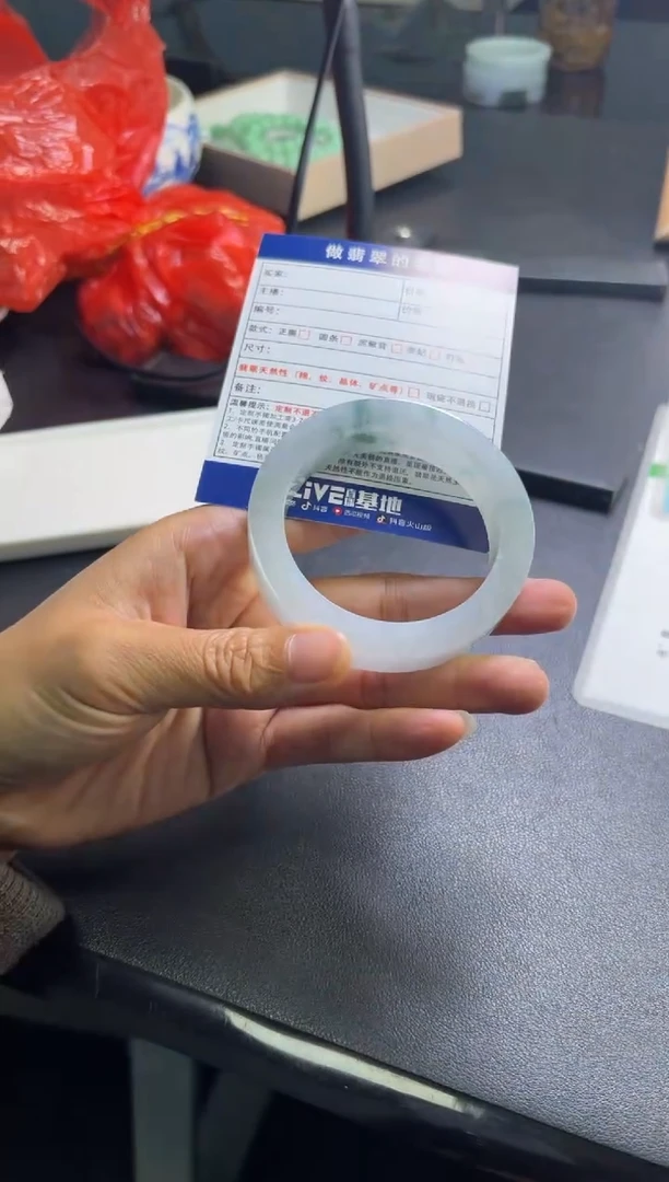 未镶嵌手镯定制翡翠默*.定制手镯不退不换