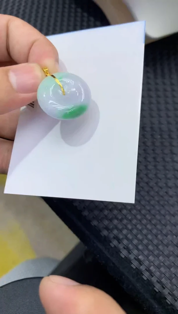 颈饰18K金镶嵌翡翠天然缅甸翡翠A货