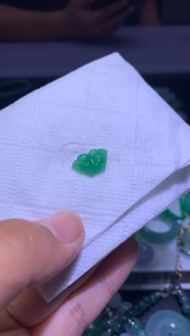 未镶嵌定制翡翠毛货