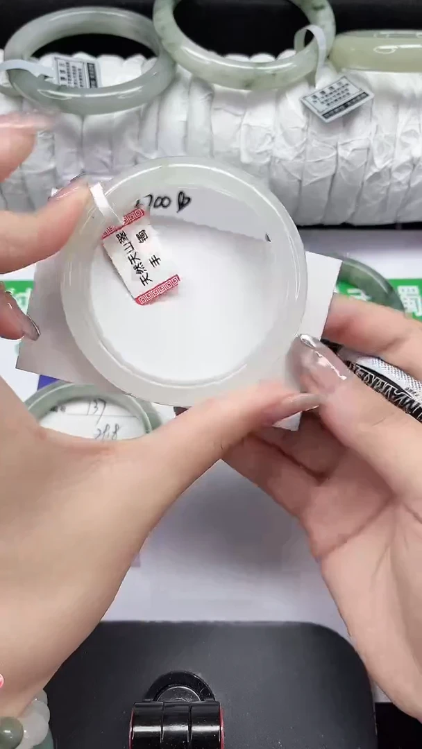 未镶嵌手镯石英质玉138-55/56