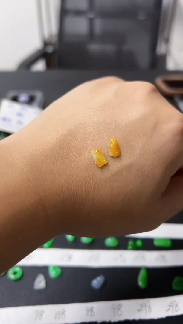 裸石翡翠缅甸A货/支持复检/一对