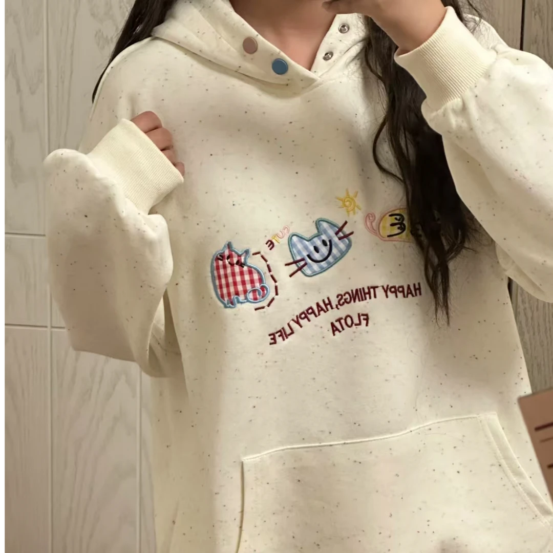 黎帮主韩系风彩点拼接袖贴布猫咪连帽卫衣女新款秋冬慵懒百搭上衣