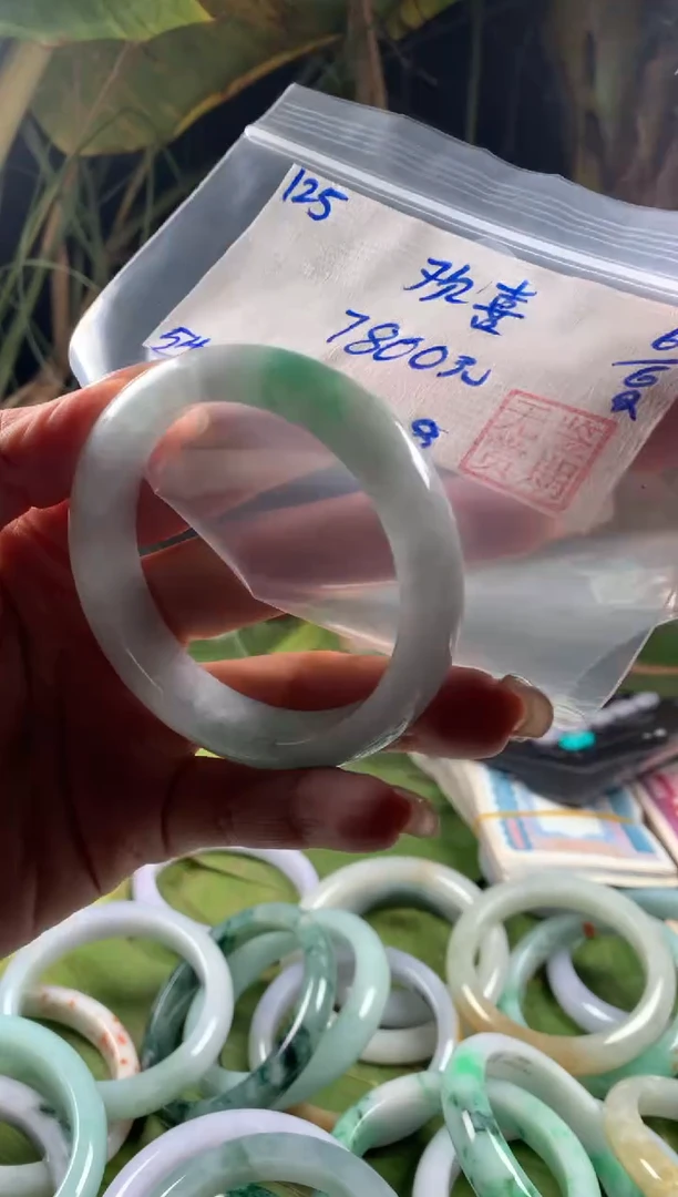 翡翠手镯未镶嵌翡翠手镯 下单联系小耳机#125