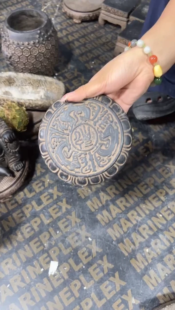 陶土【火山泥】龙纹小圆盘