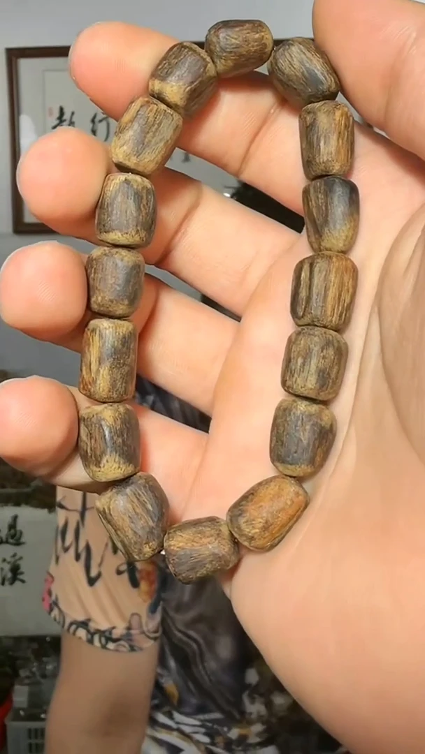 沉香手串18号沉水越南绿伽罗17g多样性发一
