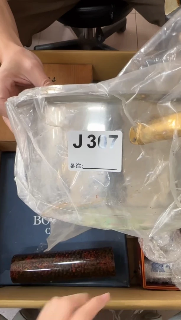 莫*307...中古產品謹慎參拍