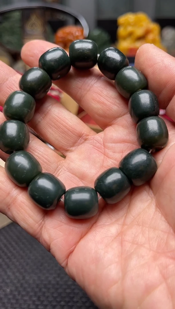 未镶嵌手链和田玉6