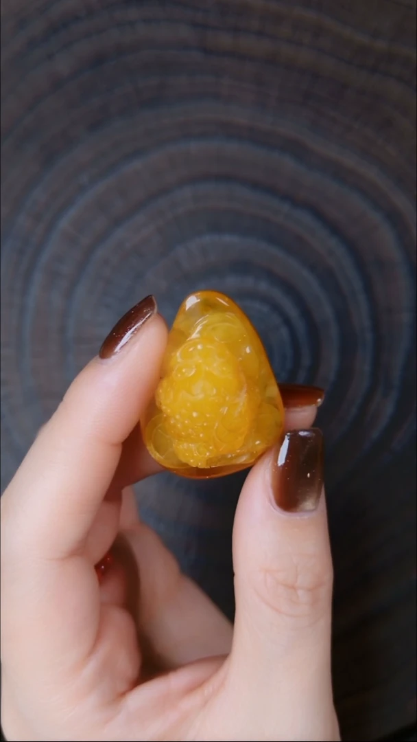 蜜蜡颈饰未镶嵌吊坠