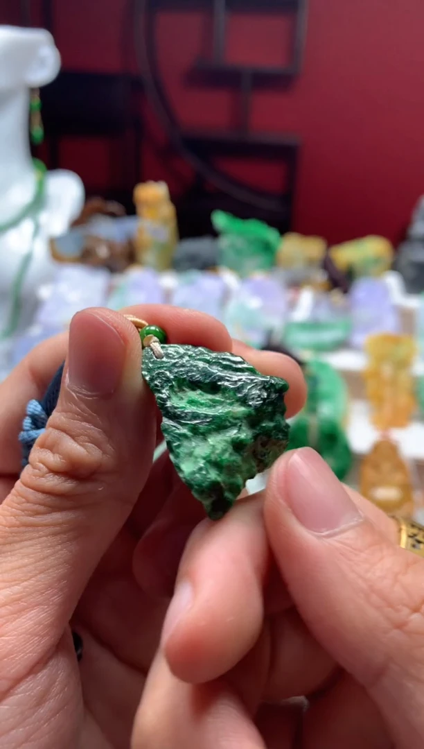 颈饰未镶嵌翡翠缅甸翡翠