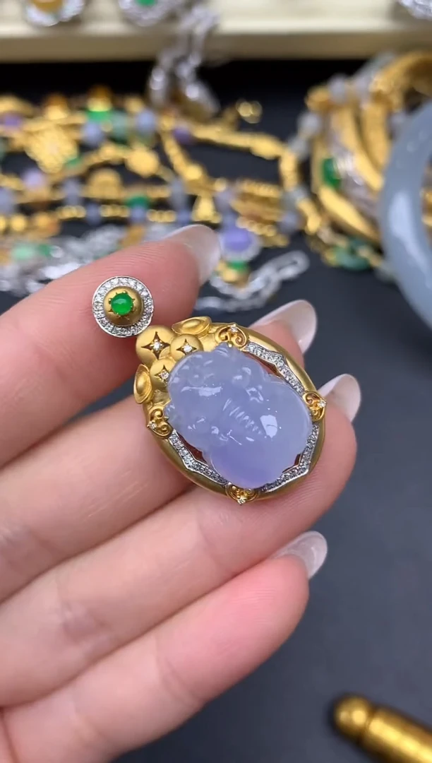 翡翠18K金镶嵌颈饰421-雪姐翡翠天天见