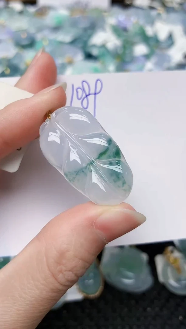 颈饰18K金镶嵌翡翠天然缅甸A货翡翠百元以上9元证书费自理