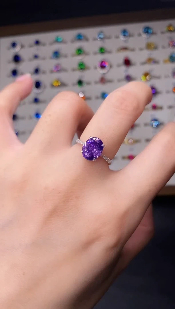 5克拉蓝宝石（处理）欧美风戒指