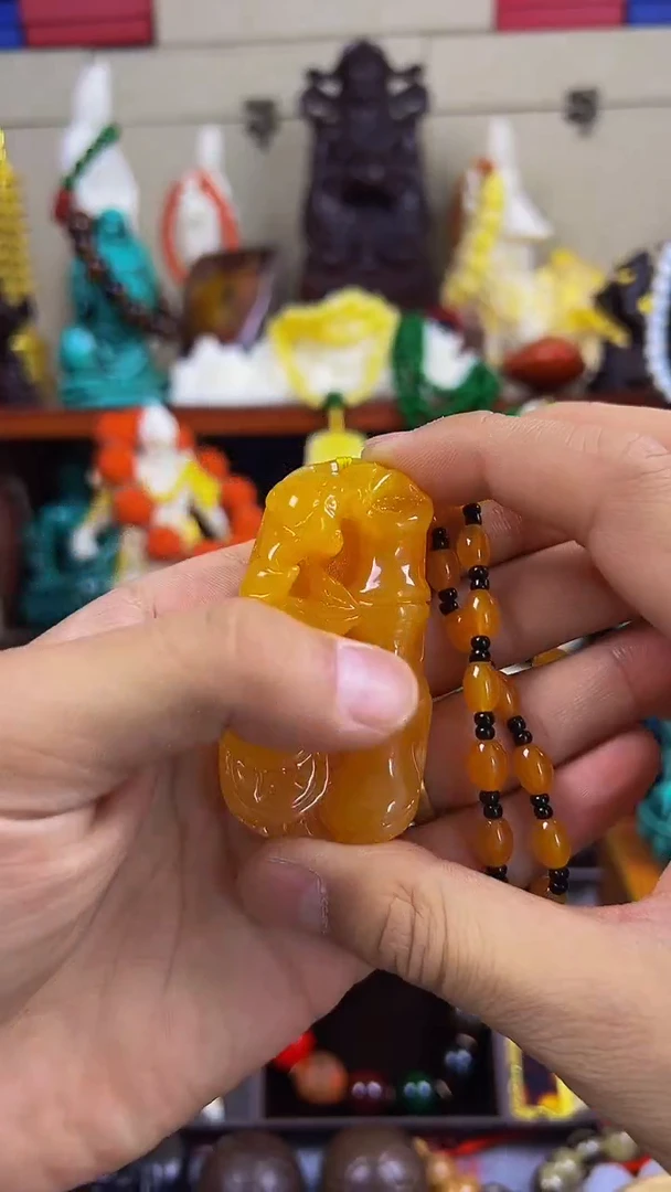 未镶嵌蜜蜡裸石主播推荐！主播推荐！！