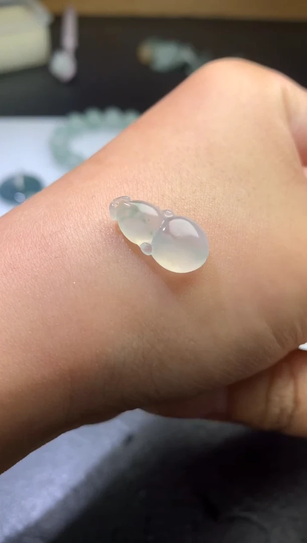 未镶嵌定制翡翠毛货 17.3-9.2-4.4