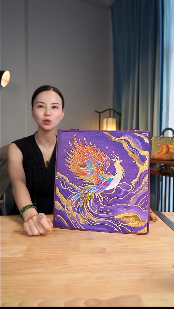 蚕丝闭***呆凤凰包