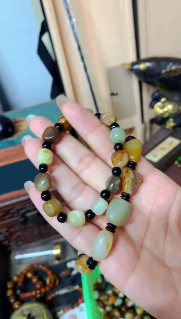 和田玉未镶嵌挂件主播推荐主播推荐