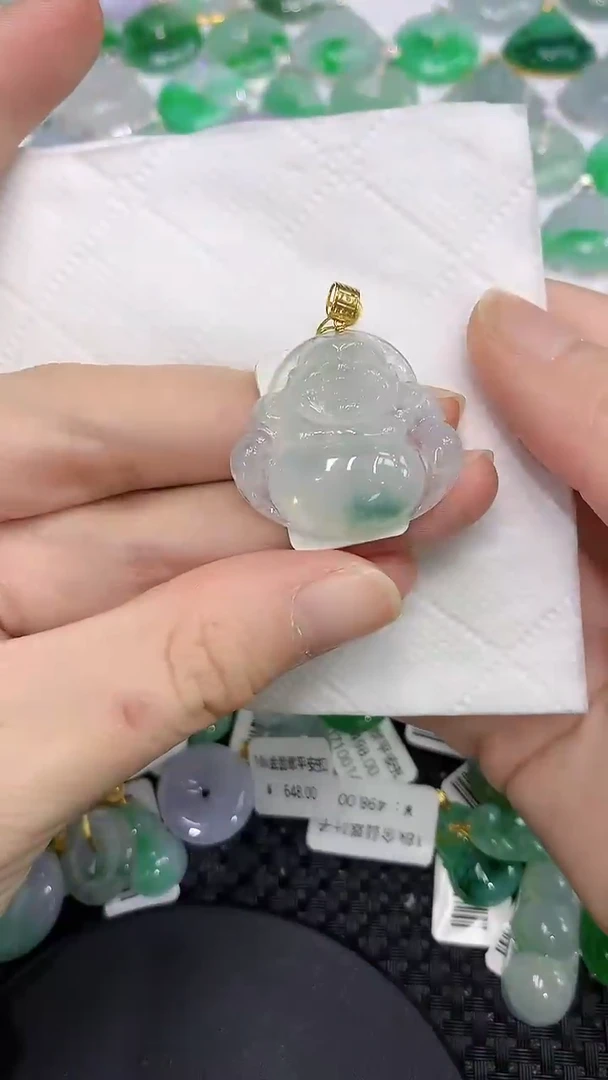 颈饰18K金镶嵌翡翠111111111111