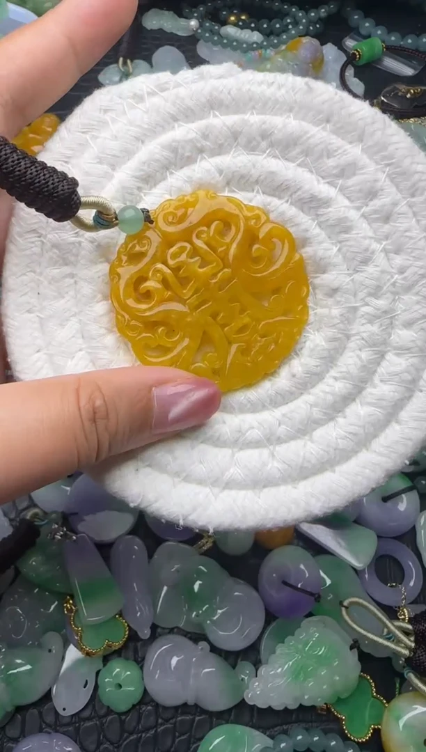颈饰未镶嵌翡翠缅甸翡翠吊坠