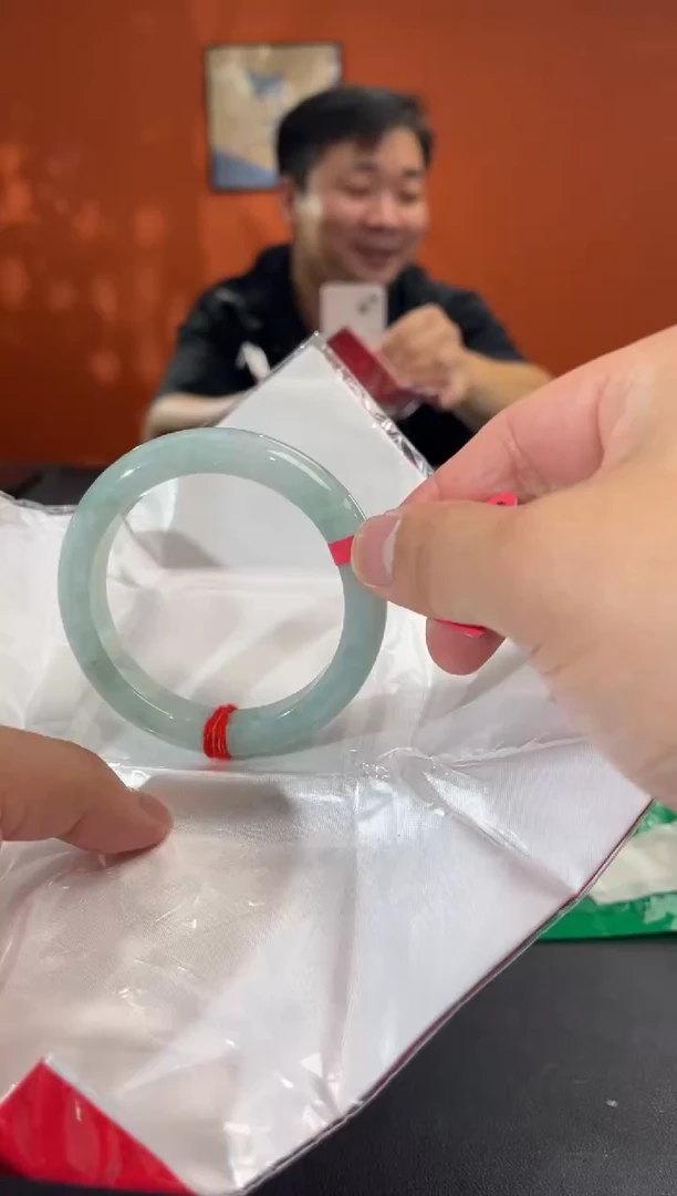 未镶嵌手镯翡翠56