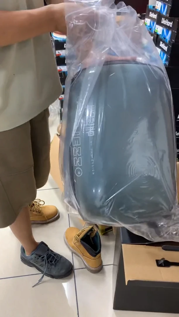 织物绿色双肩包..
