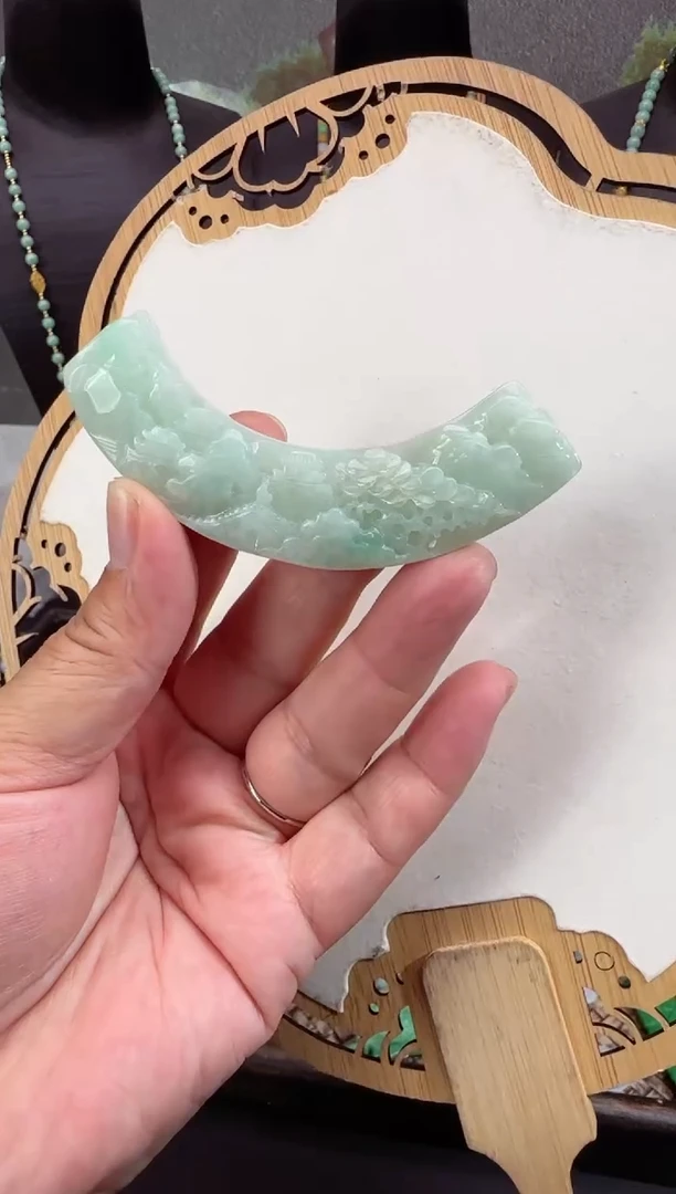 【闪购商品】翡翠颈饰未镶嵌拍照