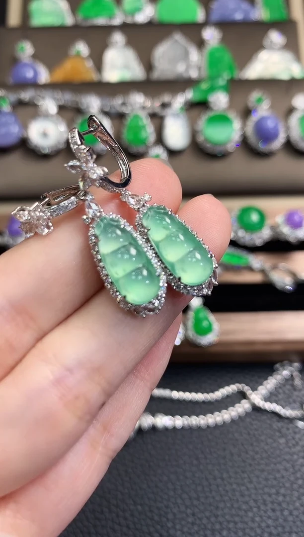 翡翠18K金镶嵌耳饰春日珠宝 D1