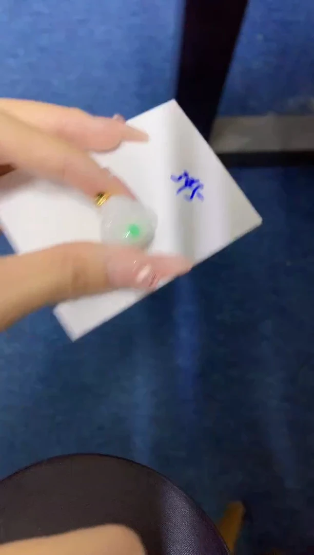 颈饰未镶嵌翡翠缅甸天然翡翠A货