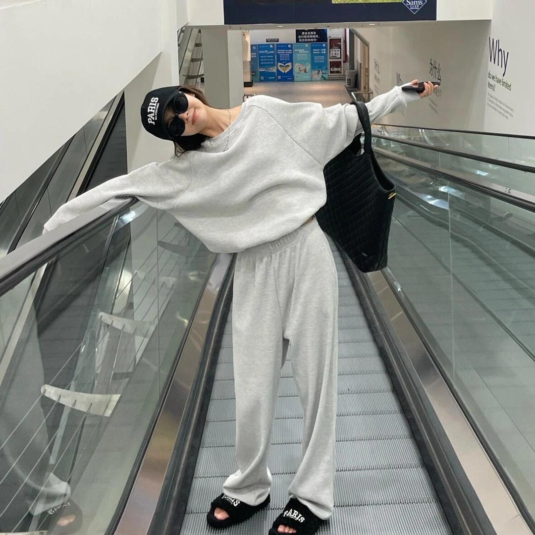 韩系休闲运动时尚套装洋气圆领长袖上衣女秋冬显瘦休闲阔腿长裤子