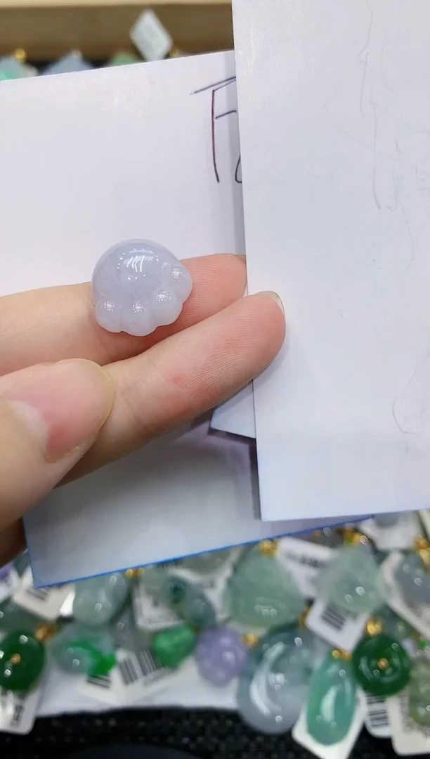 翡翠未镶嵌颈饰111111111