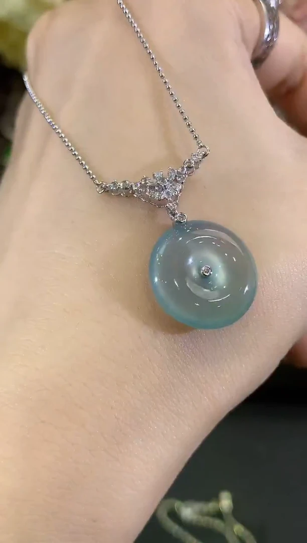 吊坠(不含链)18K金镶嵌翡翠B183  多样性一件发货