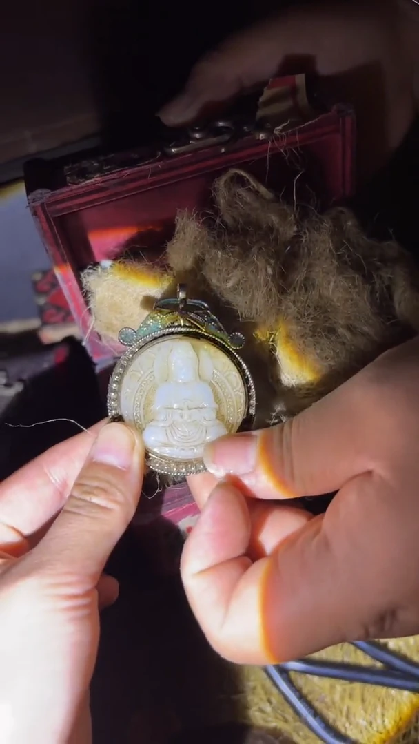 嘻嘻哈哈哈美丽啊+4头+1白钉子