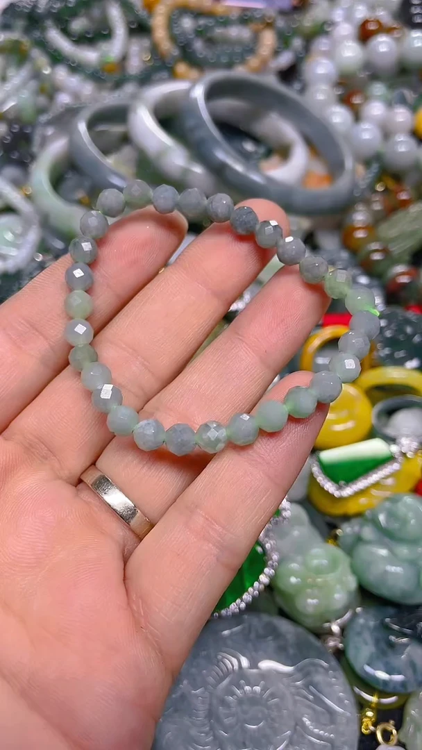 颈饰未镶嵌翡翠5mm/ P /翡翠A货，一件也是批发价