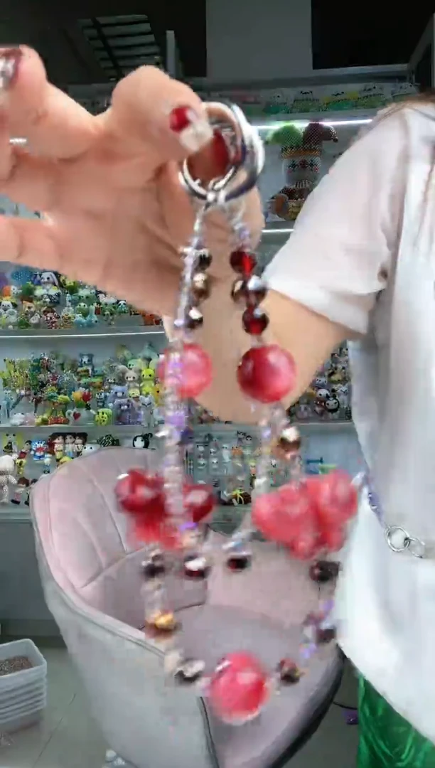 玻璃1642红色手机链材料包1套看图片