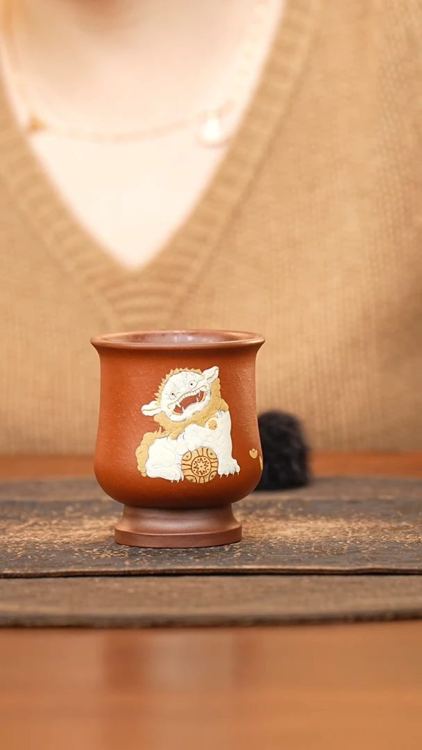 紫砂茶叶罐朱泥泥绘狮子主人杯
