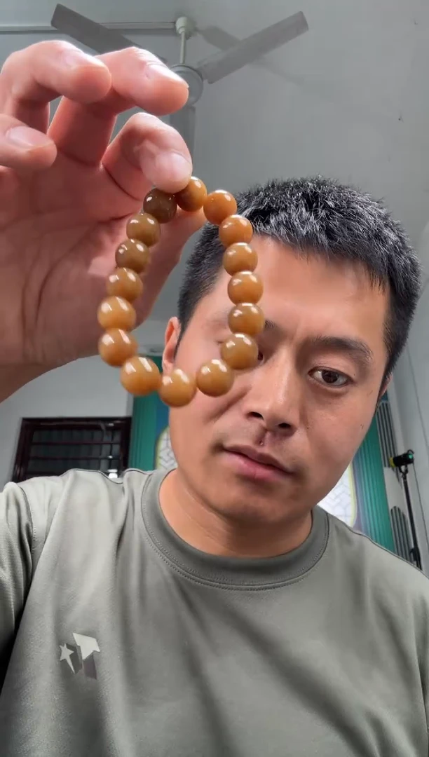 和田玉未镶嵌颈饰手串