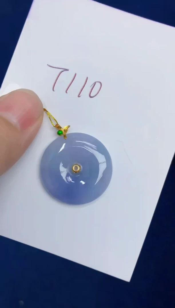 翡翠18K金镶嵌颈饰天然缅甸翡翠A货