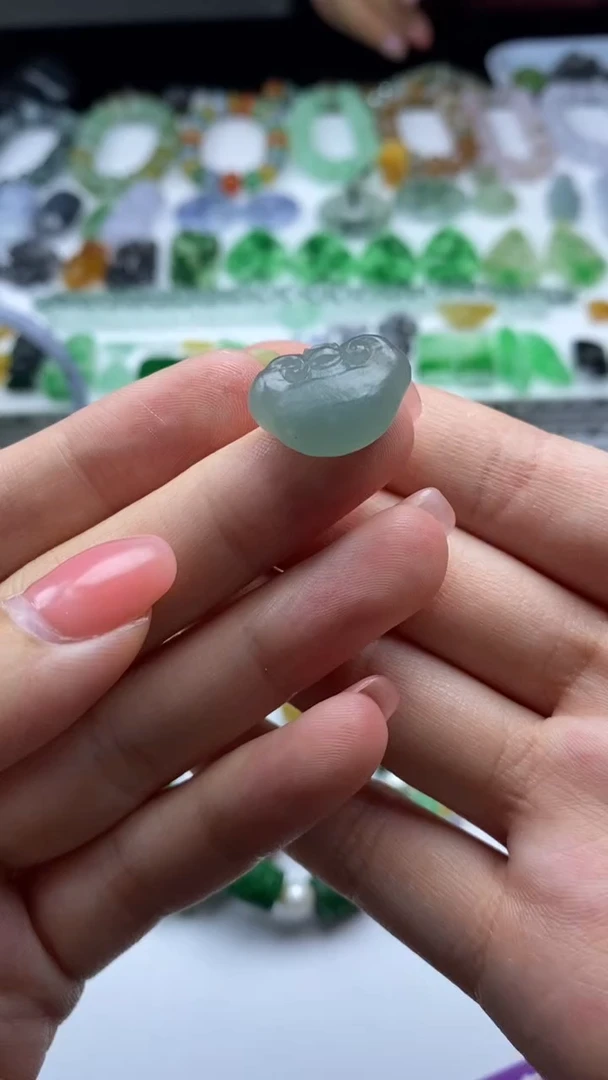 定制翡翠未镶嵌毛货定制不退不换