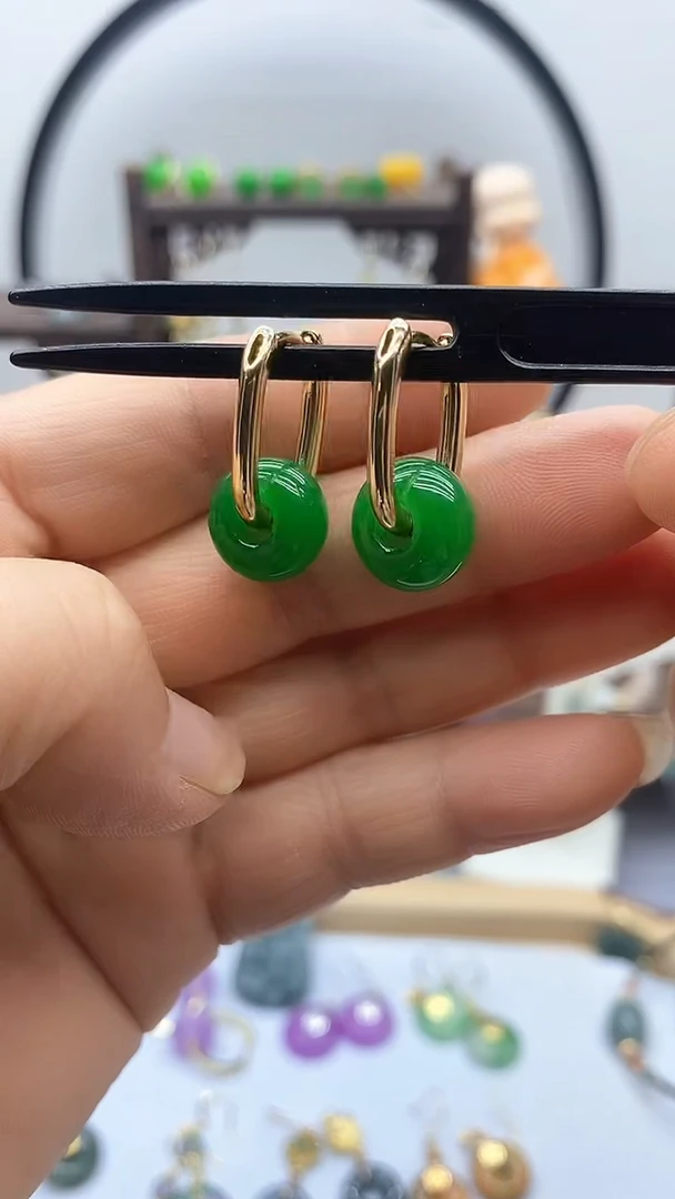 石英质玉（非洲翠）14K金镶嵌耳饰50