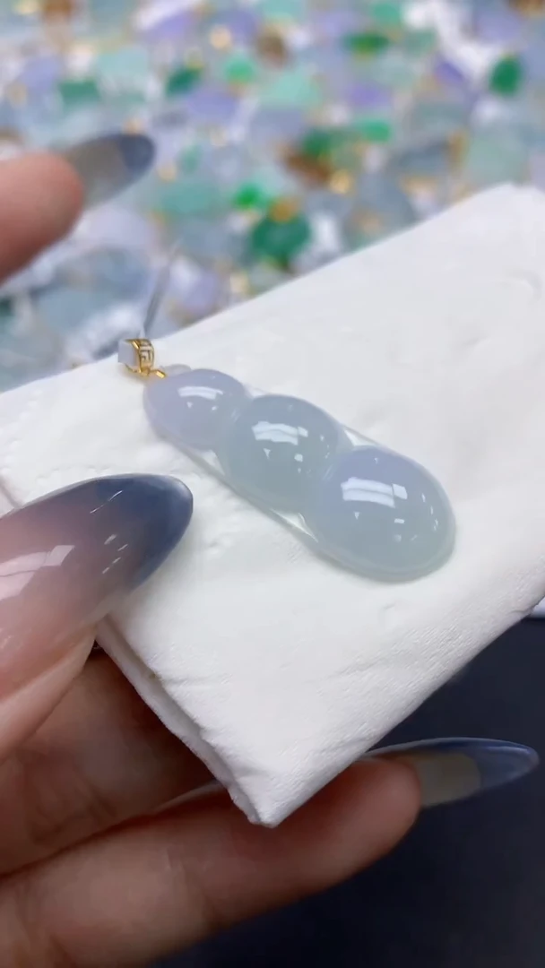 翡翠未镶嵌颈饰天然a货翡翠