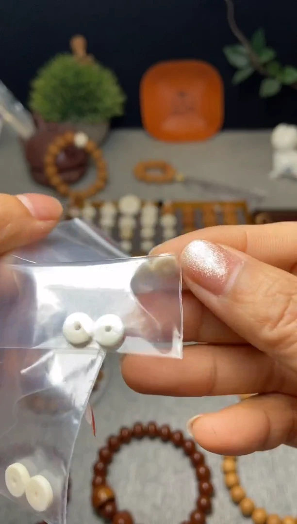 【闪购商品】猴头核桃吊坠猛犸隔片*2