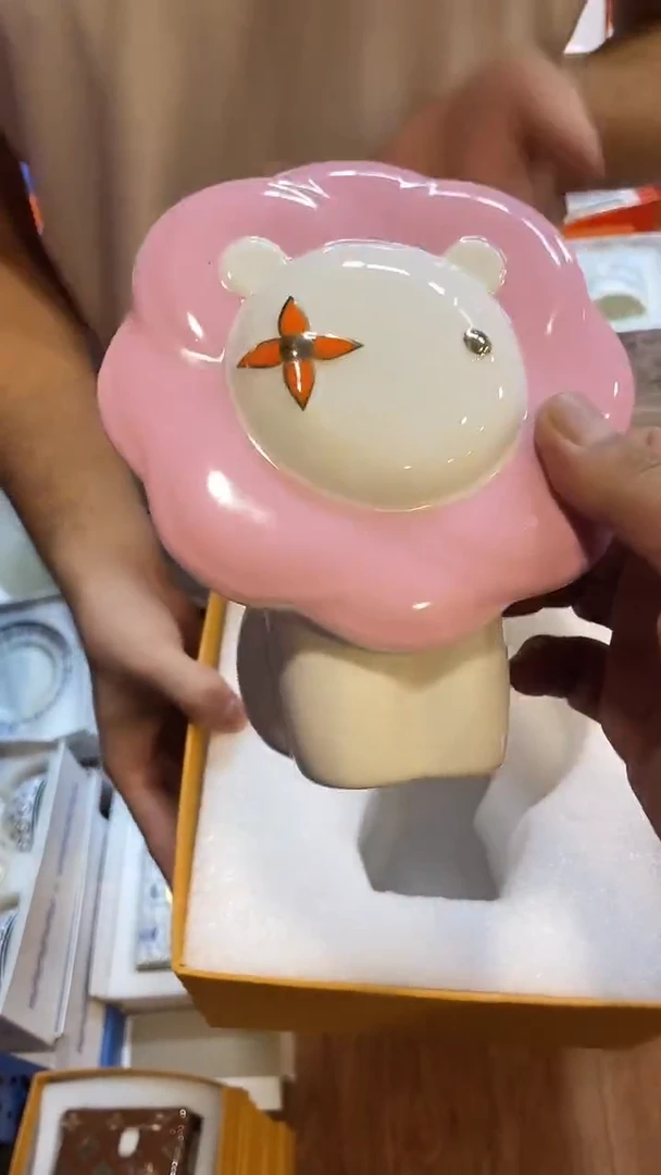 杯鸿辉家品牌瓷器，京东包邮！