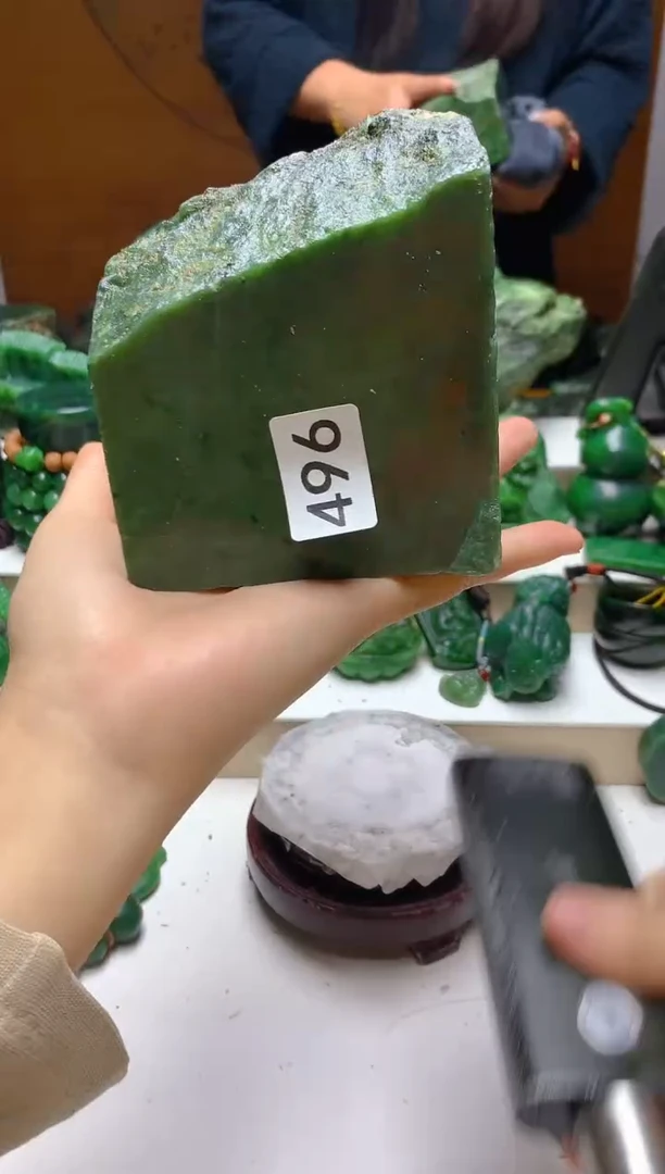 未镶嵌和田玉（碧玉）珠宝半成品0