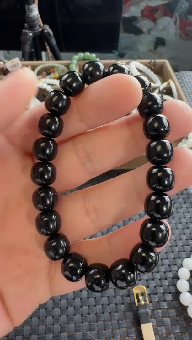 和田玉未镶嵌颈饰黑青10*9mm老型手串